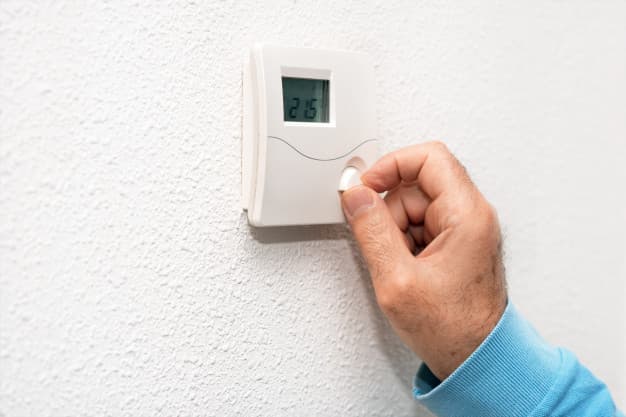 Energy Efficiency Tips for Heating During the Holiday - Milani Plumbing, Heating & Air Conditioning